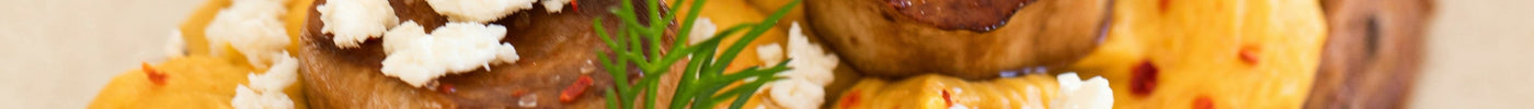 Sandwich met smokey wortelpuree en vegan scallops
